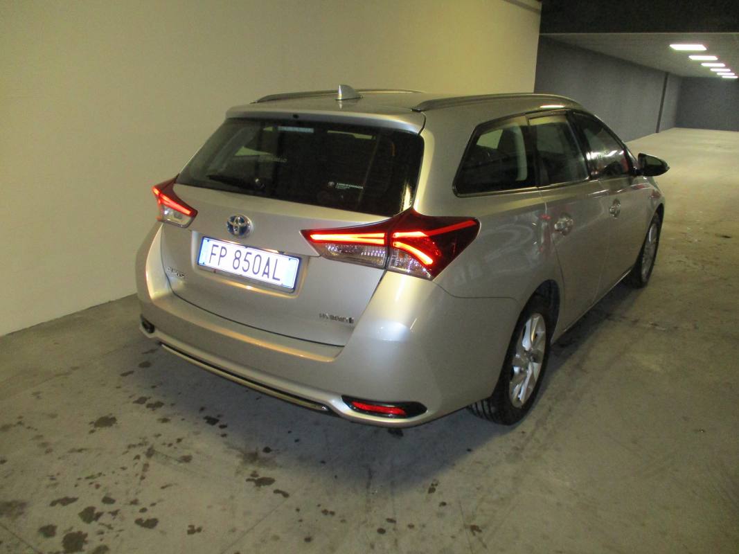 TOYOTA AURIS Touring Sports Hybrid Business SW 5-door