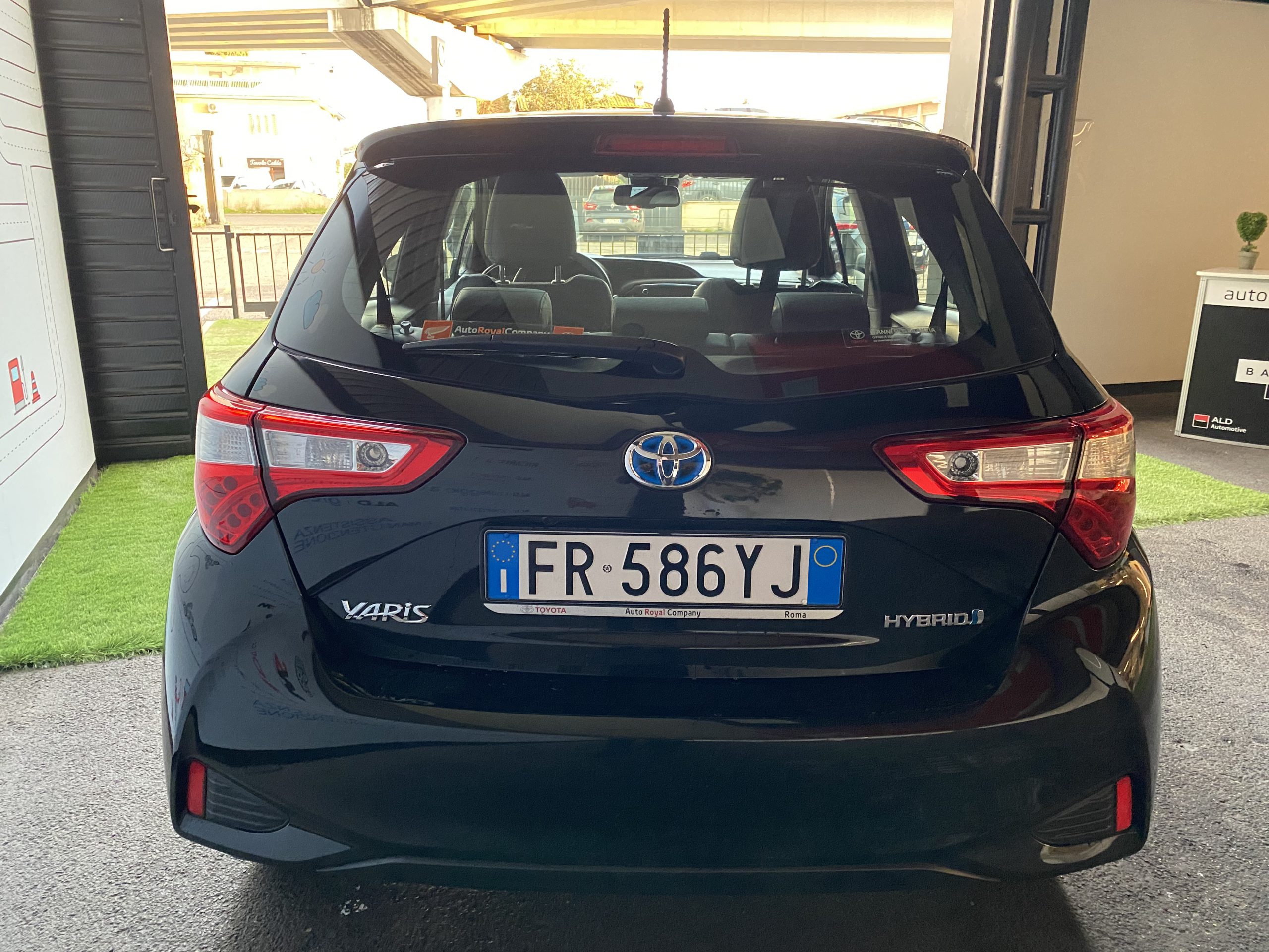 TOYOTA YARIS 1.5 Hybrid Style Hatchback 5-door