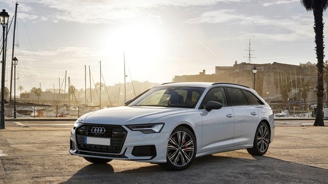 AUDI A6 Avant 55 2.0 TFSI e quattro ultra S tronic S line plus