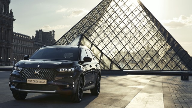 DS DS 7 Crossback E-Tense 4×4 Louvre